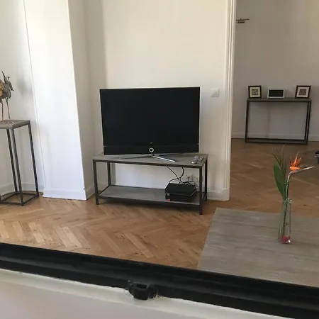 Apartament Square Alziary *