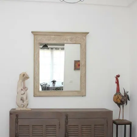 Apartment Square Alziary