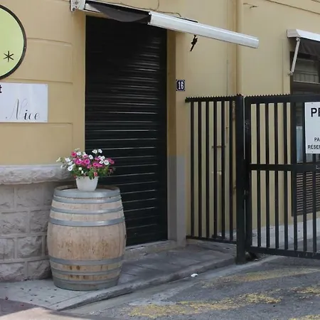 Square Alziary * Nizza