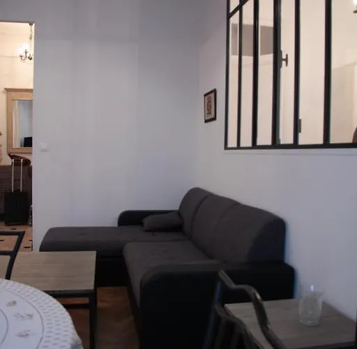 Apartment Square Alziary *