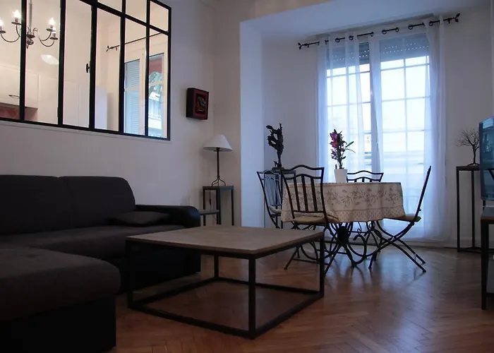Apartman Square Alziary